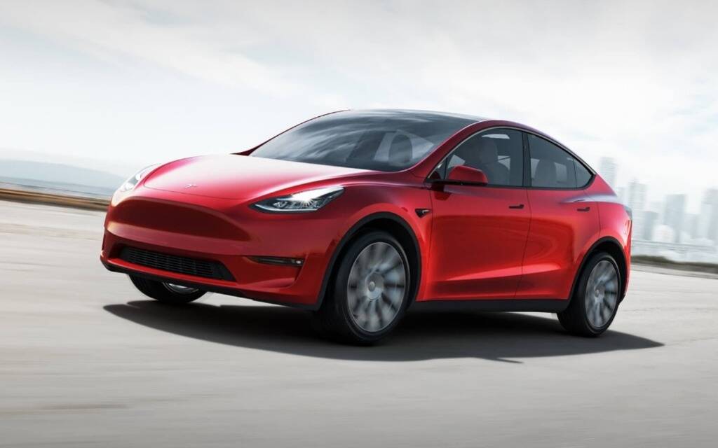 “Tesla Model Y XPEL XR Full Nano Ceramic Tint – Complete Coverage”